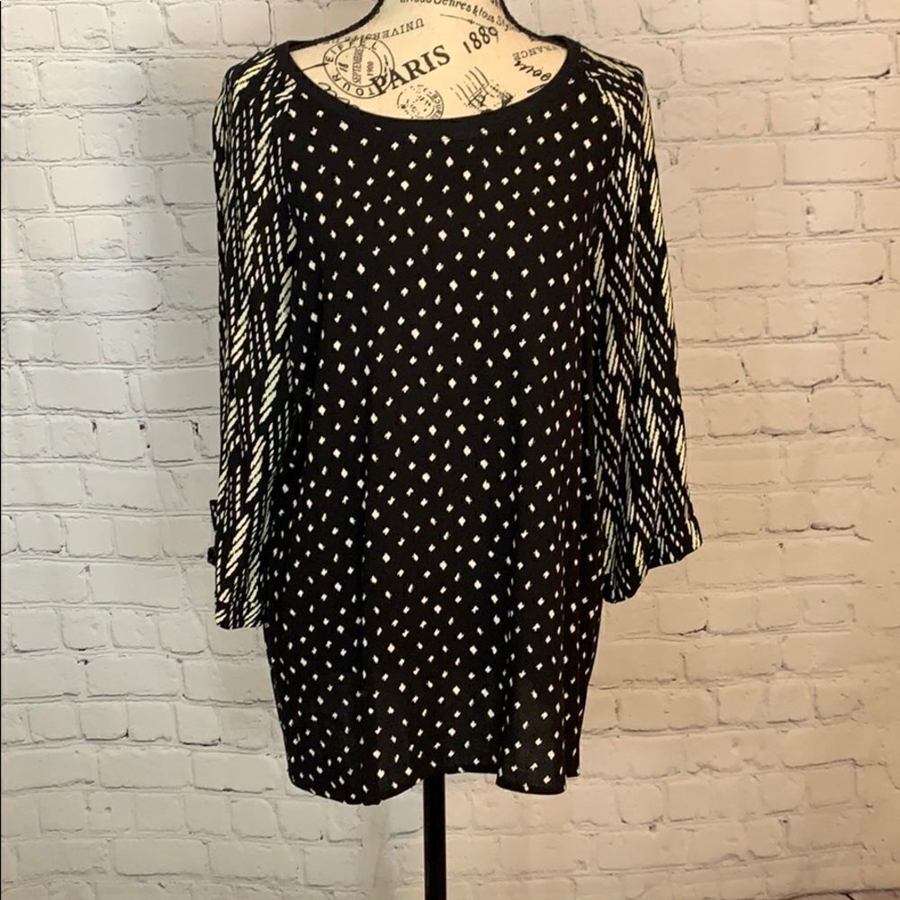 Skies are blue / tunic / size medium